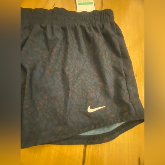 Nike Women’s Athletic Shorts Running Training New size XL Navy Print - Picture 1 of 10